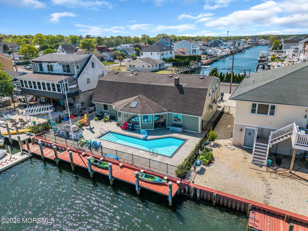 1829 Lookout Drive, Toms River, NJ 08753