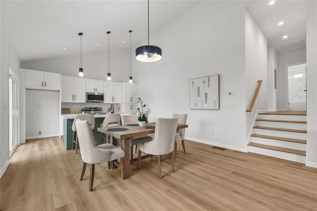 1674 Mary George NW Avenue, Atlanta, GA 30318