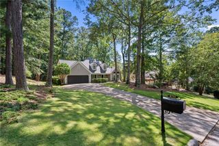 2710 Lakewind Court, Alpharetta, GA 30005