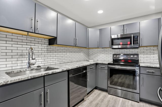 770 SE 2nd Avenue A106, Deerfield Beach, FL 33441