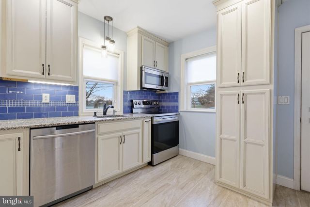 124 NEW RD, Horsham, PA 19044