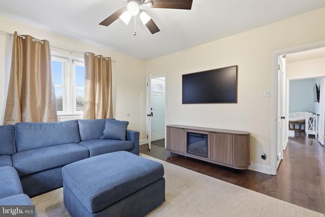 124 NEW RD, Horsham, PA 19044