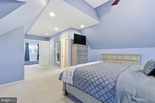 124 NEW RD, Horsham, PA 19044