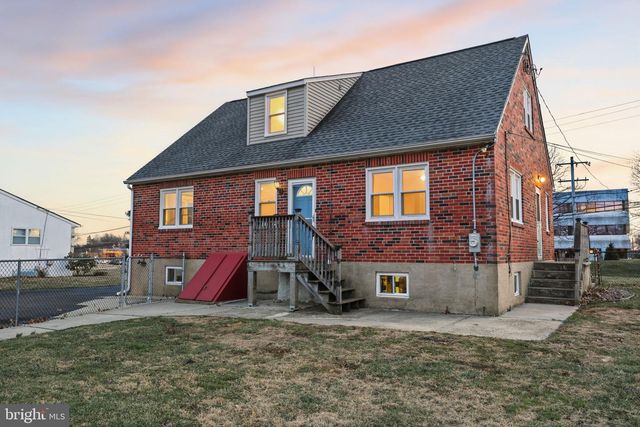 124 NEW RD, Horsham, PA 19044