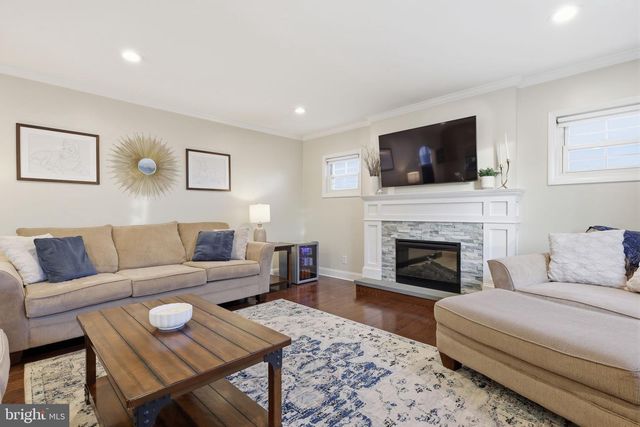 124 NEW RD, Horsham, PA 19044