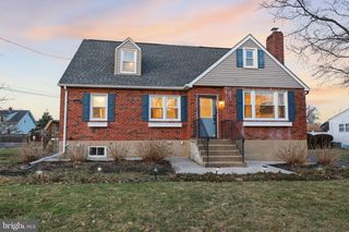 124 NEW RD, Horsham, PA 19044