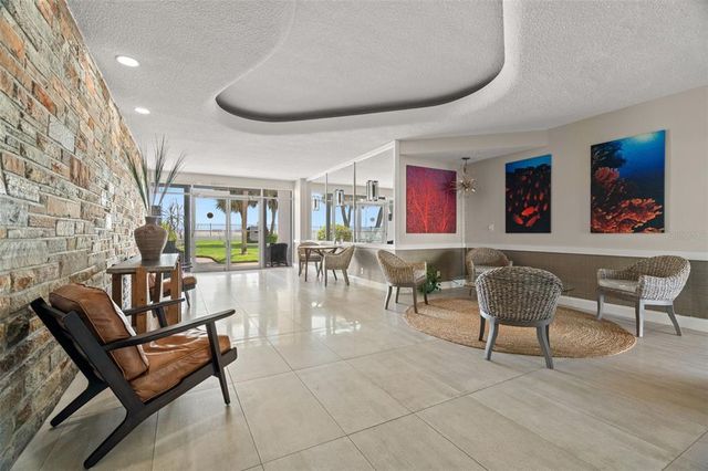 7000 BEACH PLZ 505, St Pete Beach, FL 33706