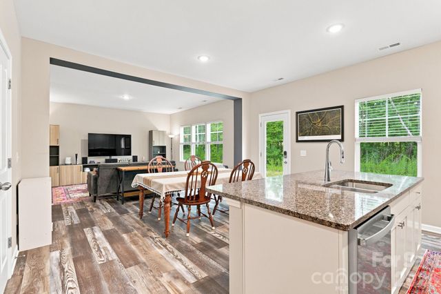 3517 Cambridge Place, Statesville, NC 28625