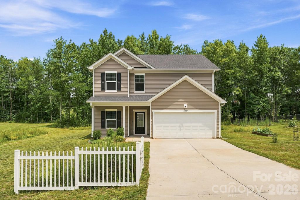 3517 Cambridge Place, Statesville, NC 28625