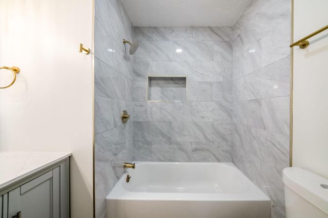 2034 Fraley Drive, Columbus, OH 43235