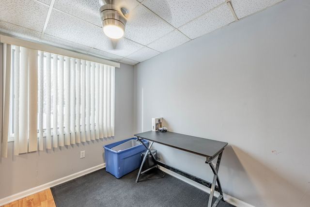 18006 Oakwood Avenue, Lansing, IL 60438