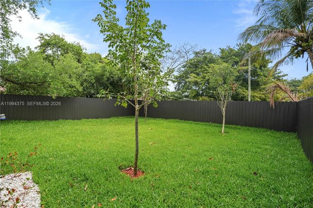 5821 NW 30th Ave 5821, Miami, FL 33142