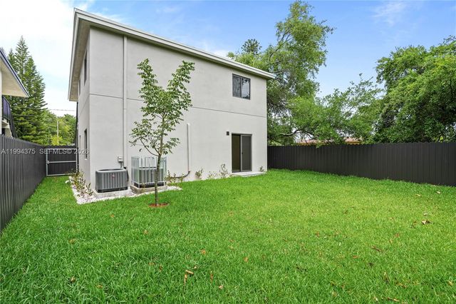 5821 NW 30th Ave 5821, Miami, FL 33142