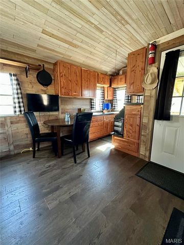 227 Champion Oak Trail, Gerald, MO 63037