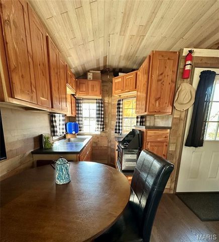 227 Champion Oak Trail, Gerald, MO 63037