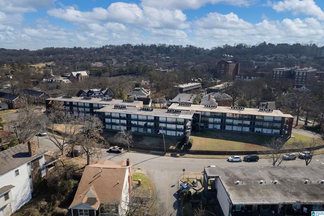 2990 Rhodes Cir S Apt 215, Birmingham, AL 35205