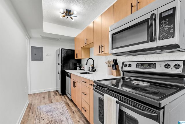 2990 Rhodes Cir S Apt 215, Birmingham, AL 35205