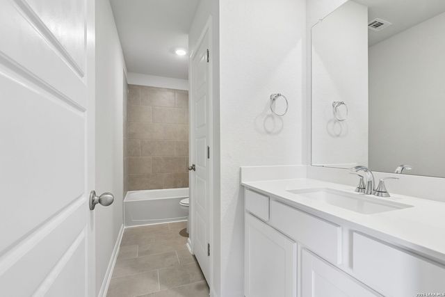 5574 Ennis Trace, San Antonio, TX 78253