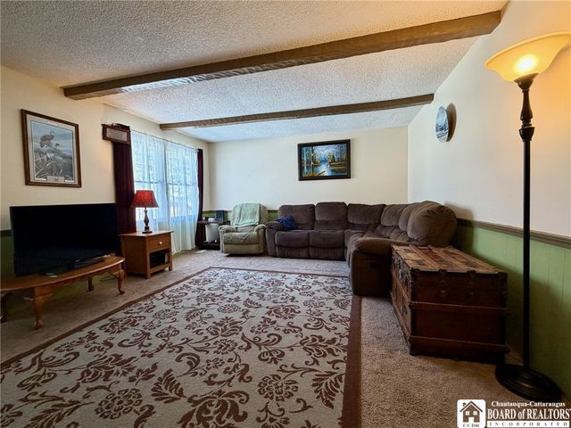 6912 Brandywine Drive, Evans, NY 14047