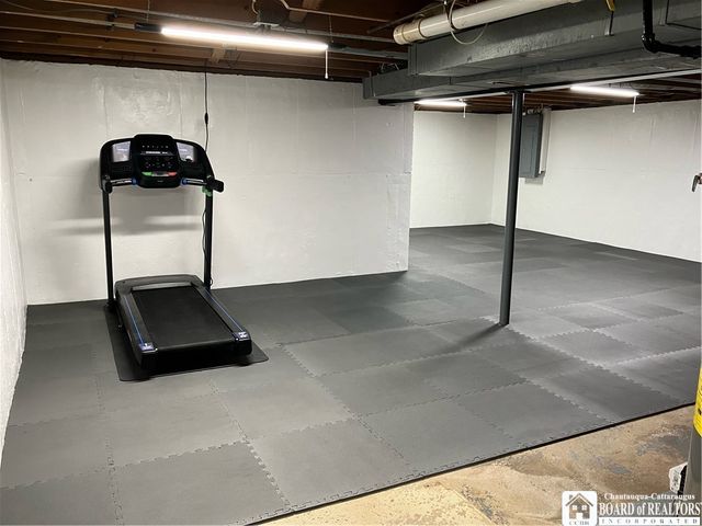 6912 Brandywine Drive, Evans, NY 14047