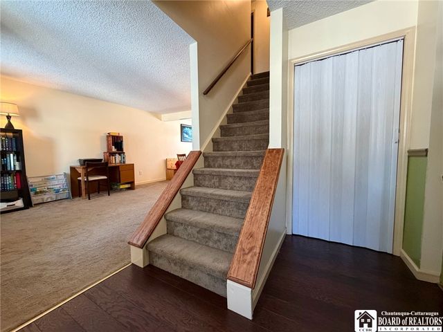 6912 Brandywine Drive, Evans, NY 14047