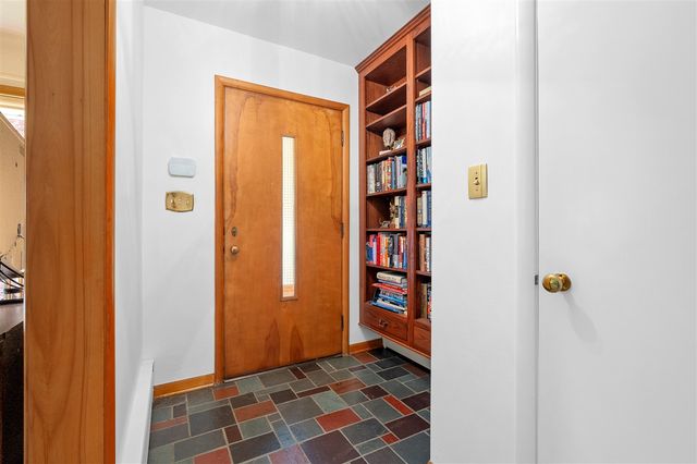 10320 Douglas Avenue, Plainwell, MI 49080