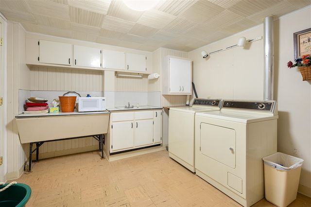 10320 Douglas Avenue, Plainwell, MI 49080