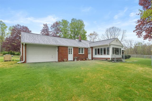 10320 Douglas Avenue, Plainwell, MI 49080