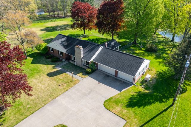 10320 Douglas Avenue, Plainwell, MI 49080