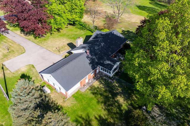 10320 Douglas Avenue, Plainwell, MI 49080