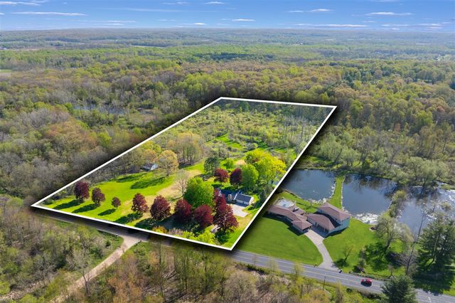 10320 Douglas Avenue, Plainwell, MI 49080