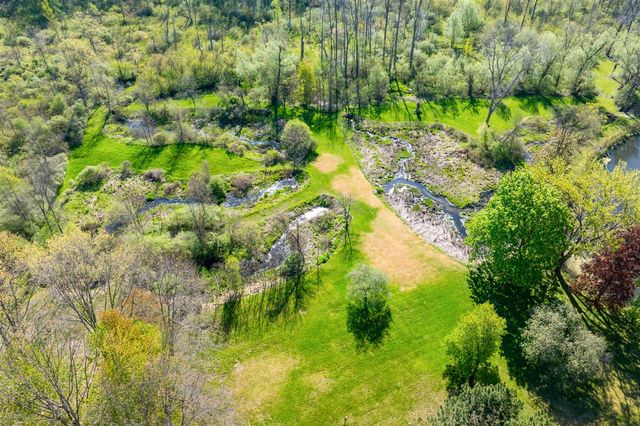 10320 Douglas Avenue, Plainwell, MI 49080