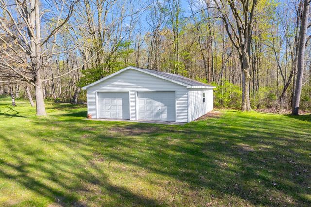 10320 Douglas Avenue, Plainwell, MI 49080