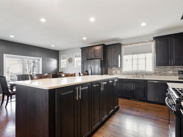 10432 S Homan Avenue, Chicago, IL 60655