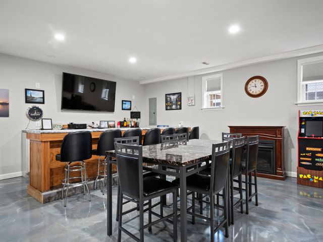 10432 S Homan Avenue, Chicago, IL 60655