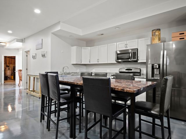 10432 S Homan Avenue, Chicago, IL 60655