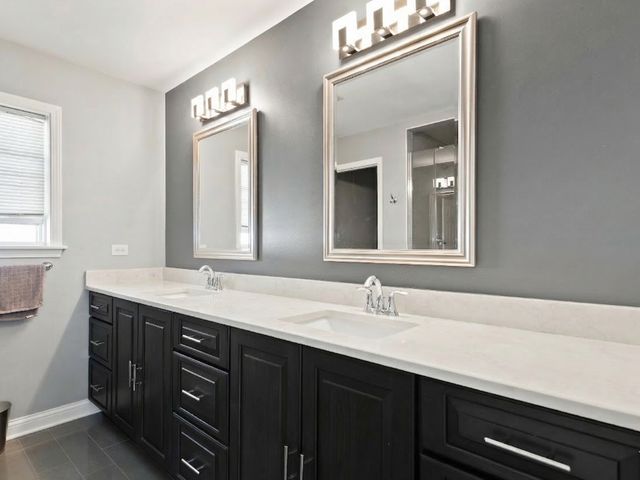 10432 S Homan Avenue, Chicago, IL 60655