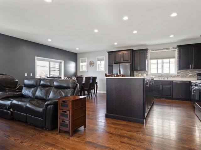 10432 S Homan Avenue, Chicago, IL 60655