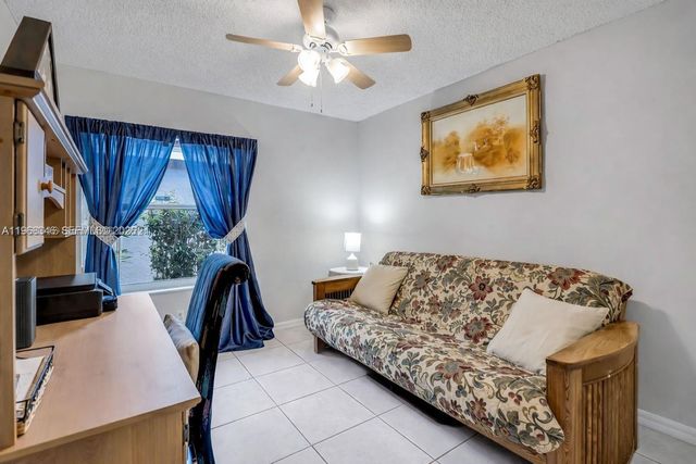 1391 SW 181st Ave, Pembroke Pines, FL 33029