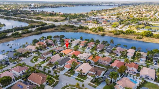 1391 SW 181st Ave, Pembroke Pines, FL 33029