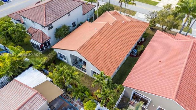 1391 SW 181st Ave, Pembroke Pines, FL 33029