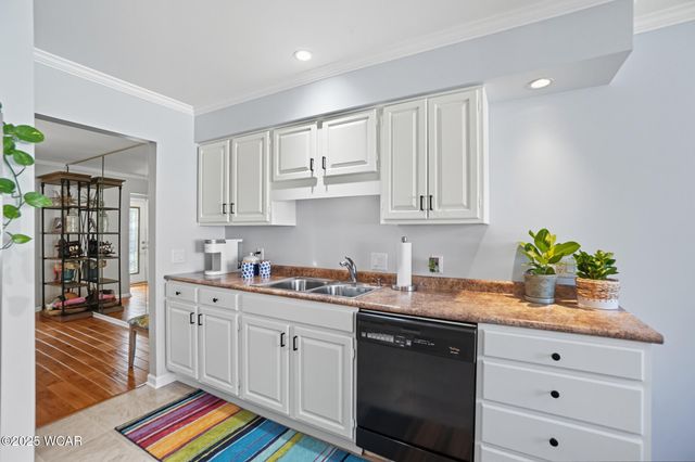 2529 Struthmore Drive, Lima, OH 45806