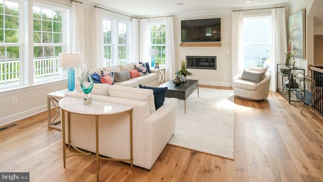 3800 SOLIDARITY CIR, Waldorf, MD 20603