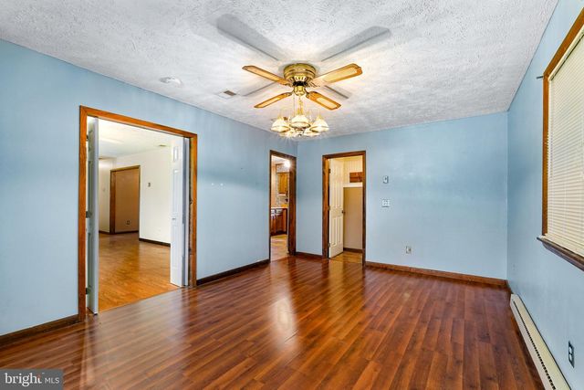 40 HUNT VALLEY DR, Elkton, MD 21921