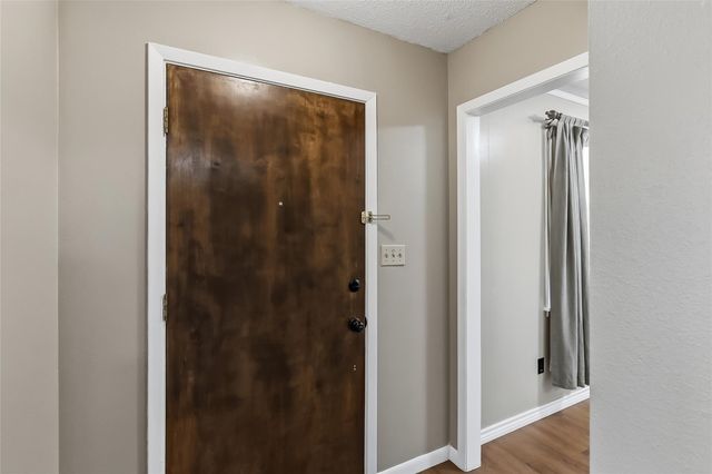 108 W Viser Street, Madisonville, TX 77864