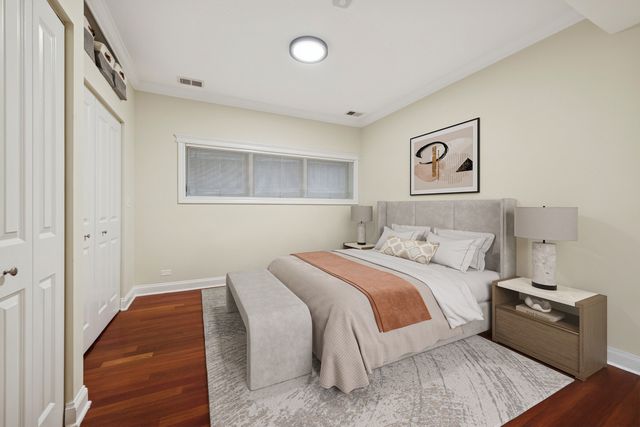 1418 W Chestnut Street 1, Chicago, IL 60642