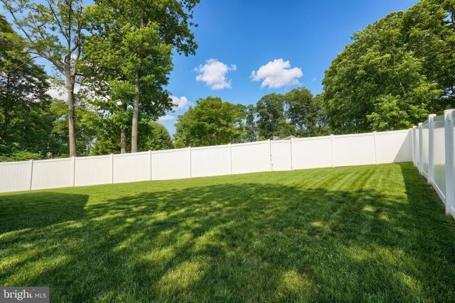 61 BLACK OAK CT, Stewartstown, PA 17363