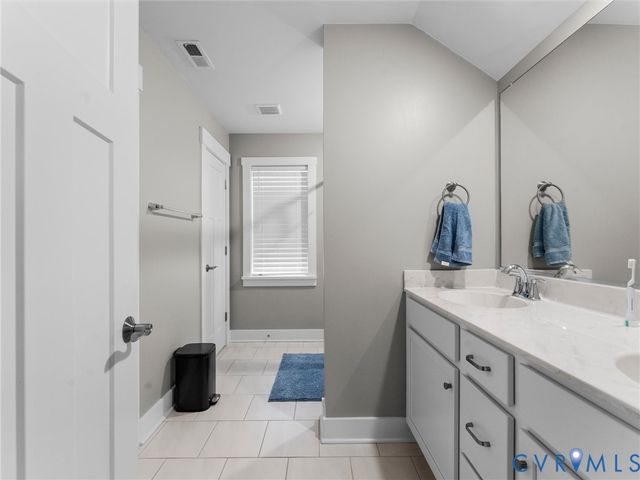 15100 Litton Dr, Chesterfield, VA 23112