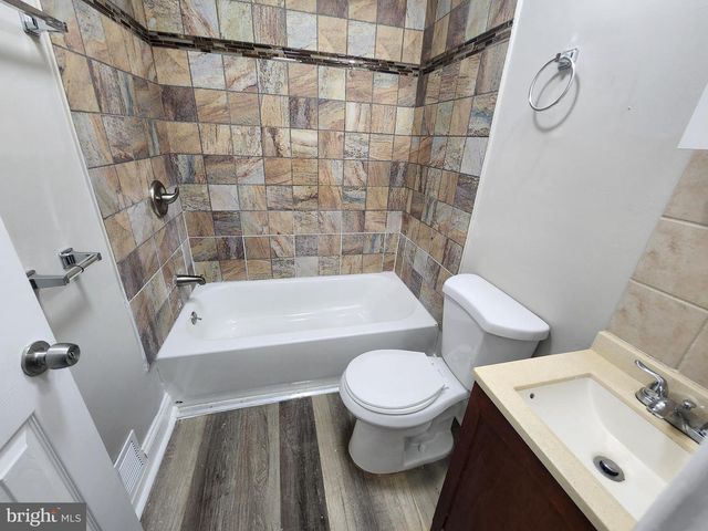 614 N DUKELAND ST, Baltimore, MD 21216