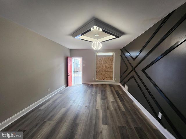 614 N DUKELAND ST, Baltimore, MD 21216